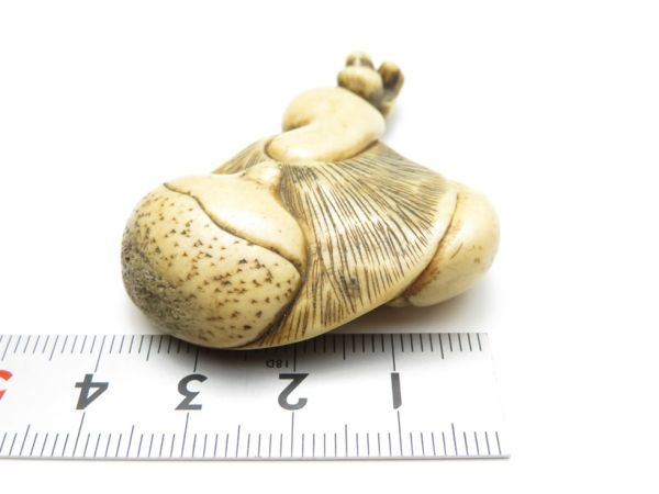3635】コレクション／鹿角 サル根付／検＝印籠／お締め17g（初品・買取