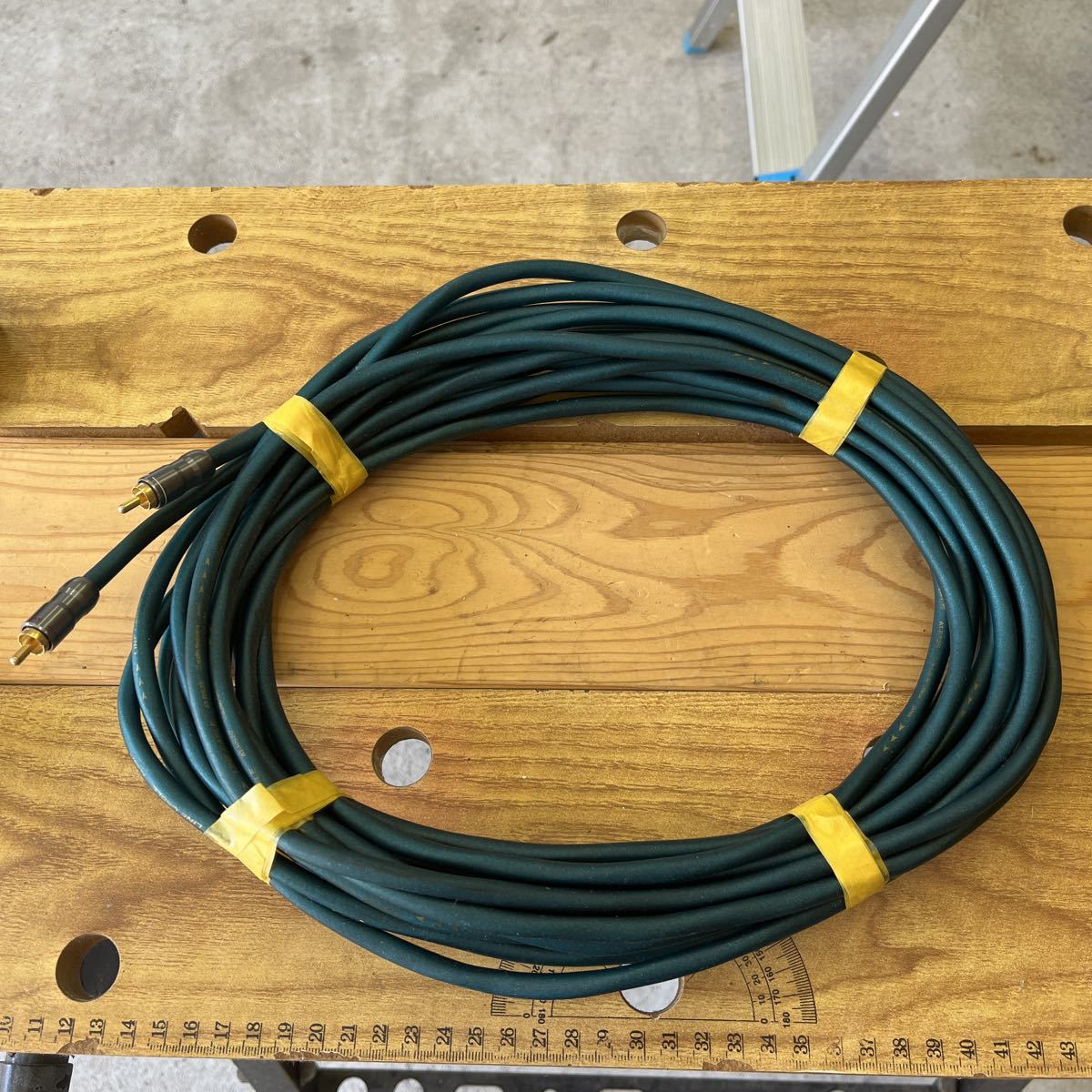 赤字超特価，定番 audio&minus;technica オーディオテクニカ AT&minus;RS25 2チャンネルRCA ラインケーブル 5m 2(RCAケーブル)｜売買されたオークション情報、yahooの商品情報をアーカイブ公開 - オークファン RCAケーブル