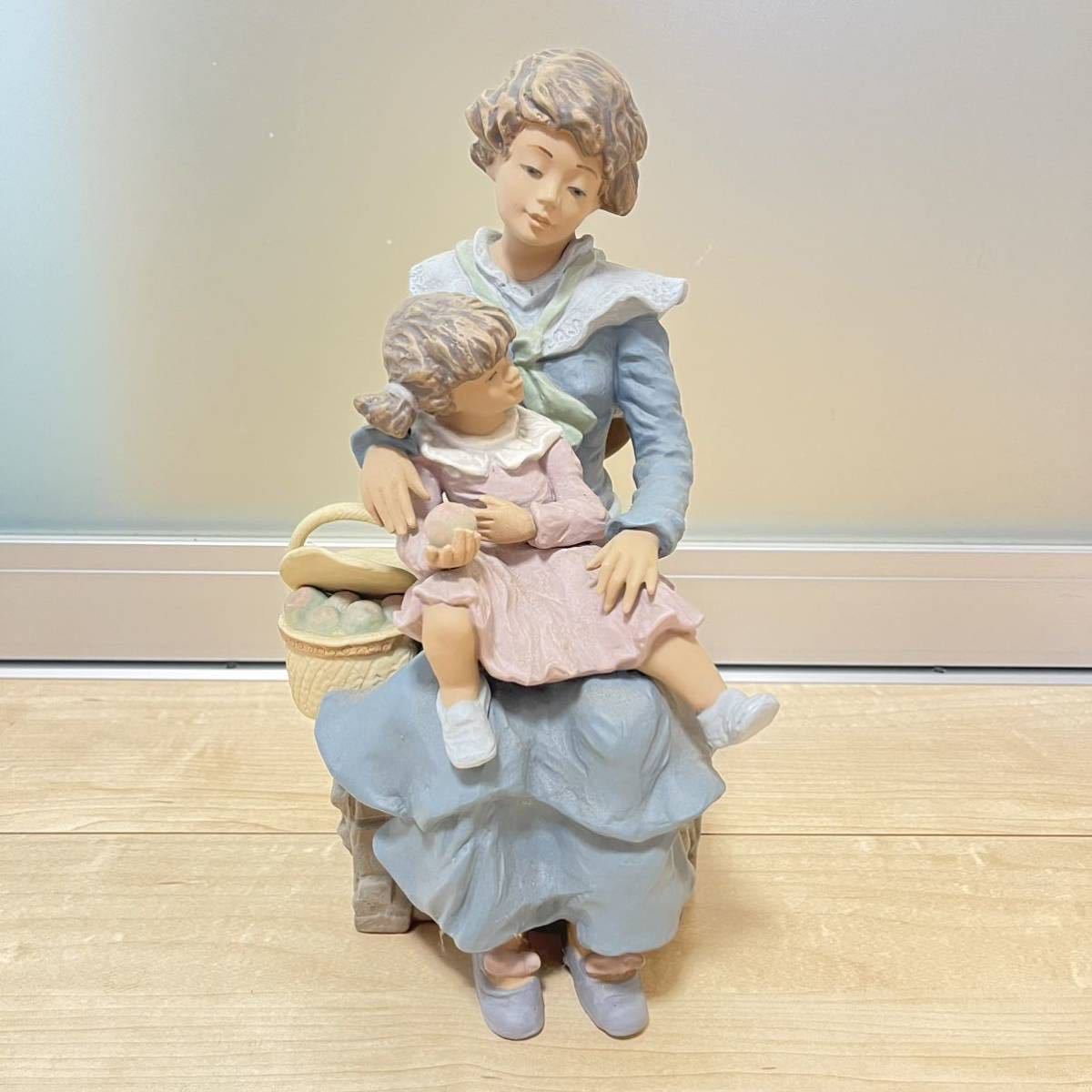 565 LLADRO リヤドロ 陶器 置物 人形 【公式通販】