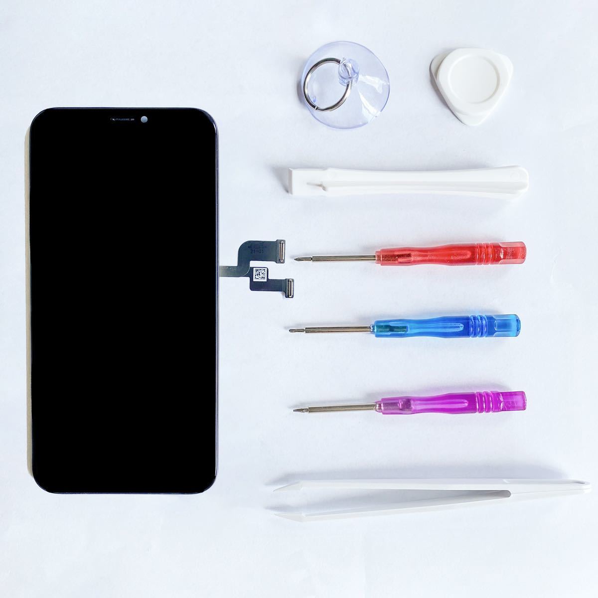 西*L様 【ジャンク】iPhone 8 3台セット 画面割れあり、部品取り 西*L