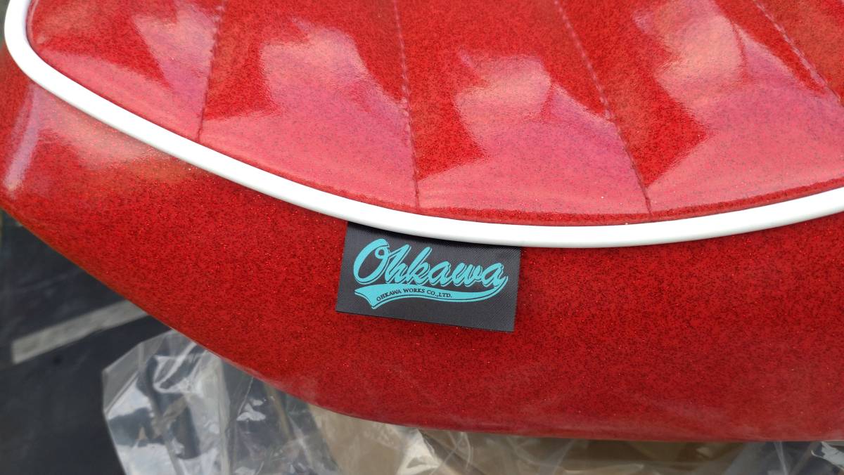 cbr400fオオカワ赤黒タックロールシート CBR400F シート オオカワ タックロール 赤・白 美品(社外品)｜売買され