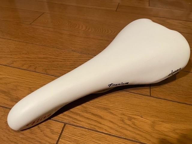 セライタリア Flite チタニウム セライタリア ITALIA フライト サドル