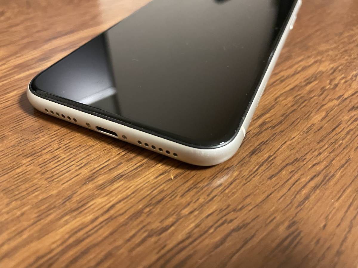 iPhone 11， ホワイト， 64GB 画面ヒビ アップルストア購入 0 iPhone ホワイト 89% 画面割れなし XR