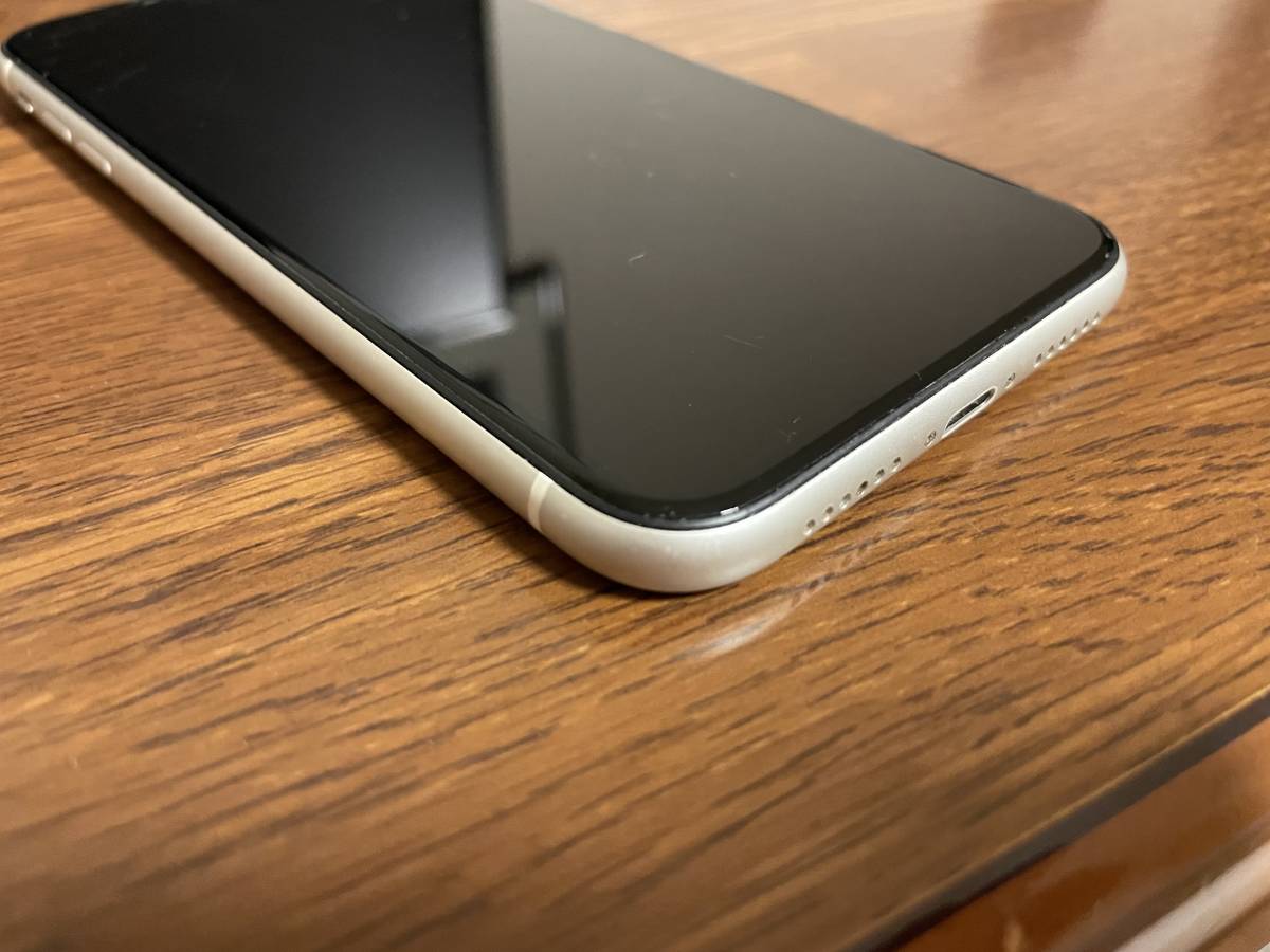 iPhone 11， ホワイト， 64GB 画面ヒビ アップルストア購入 0 iPhone ホワイト 89% 画面割れなし XR