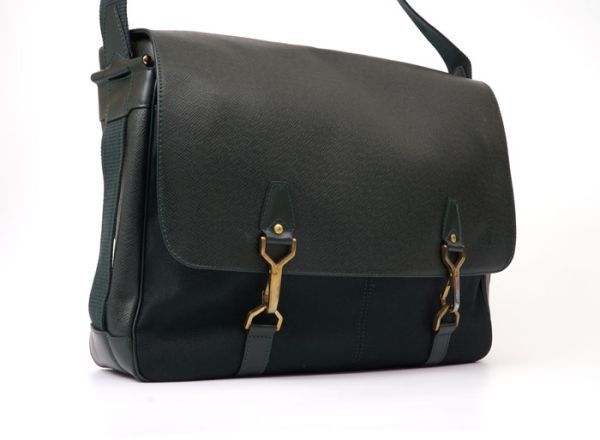 タイガ LOUIS デルスー VUITTON ルイヴィトン 1円 ショルダーバッグ 