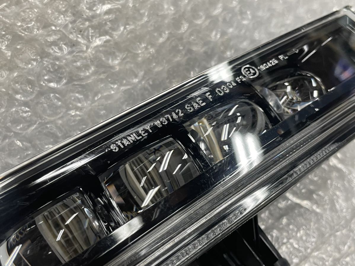 送料込み】ホンダ 純正 LED フォグランプ 左 インナーブラック W3742