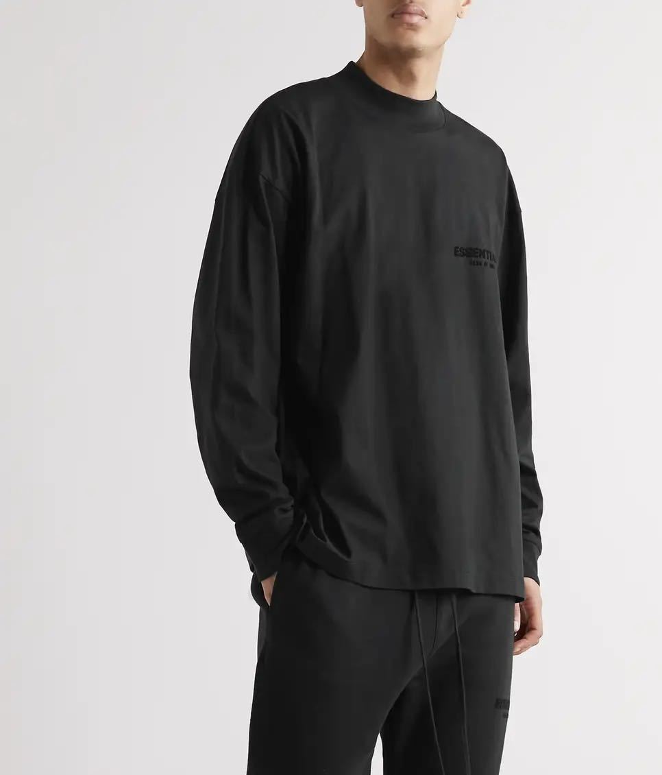 エッセンシャルズ ブラック ストレッチ リモ ロング スリーブ Tシャツ 