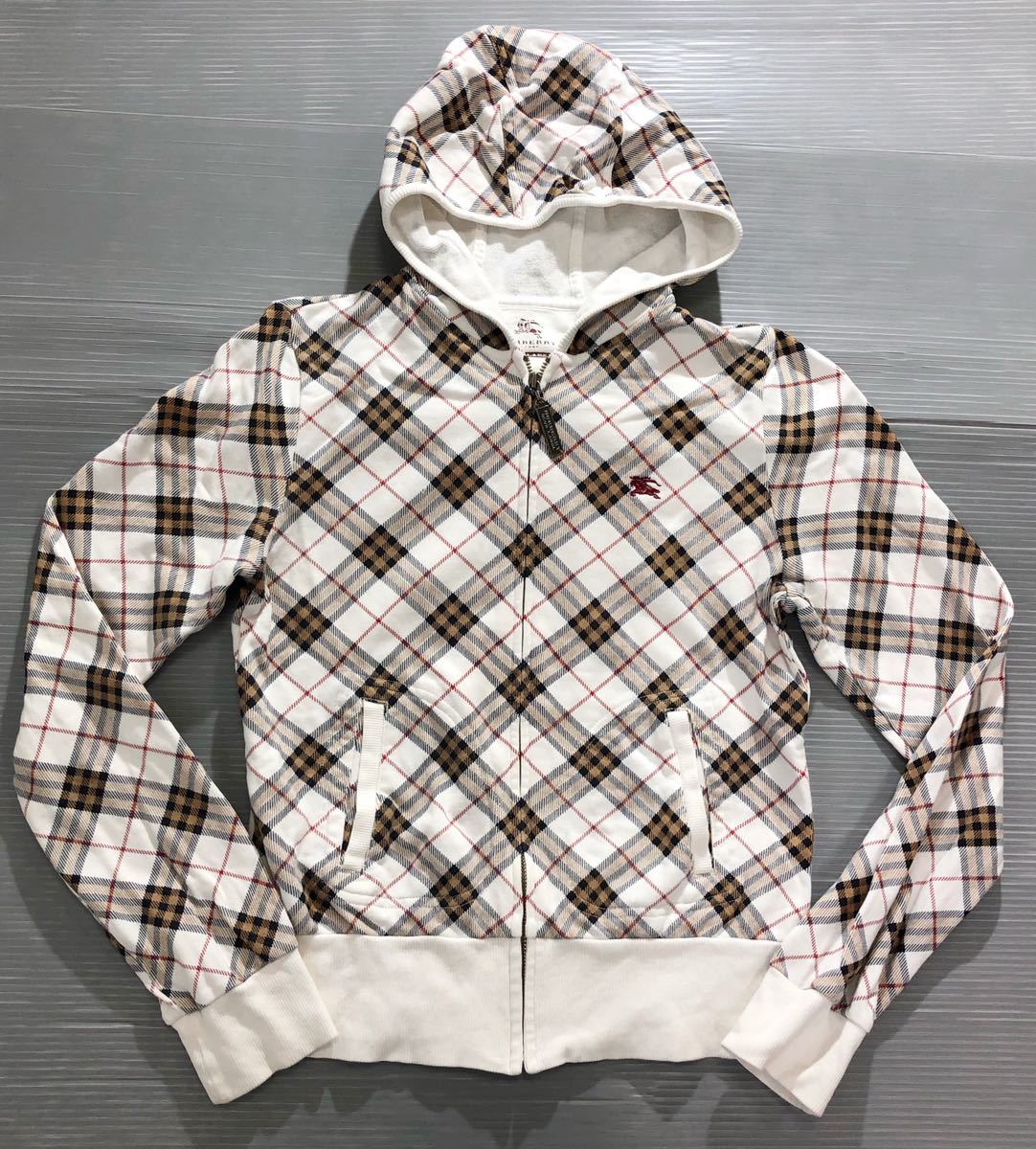LONDON BURBERRY BURBERRY（ボタンダウン Navy ・ BLUE シャツ）の