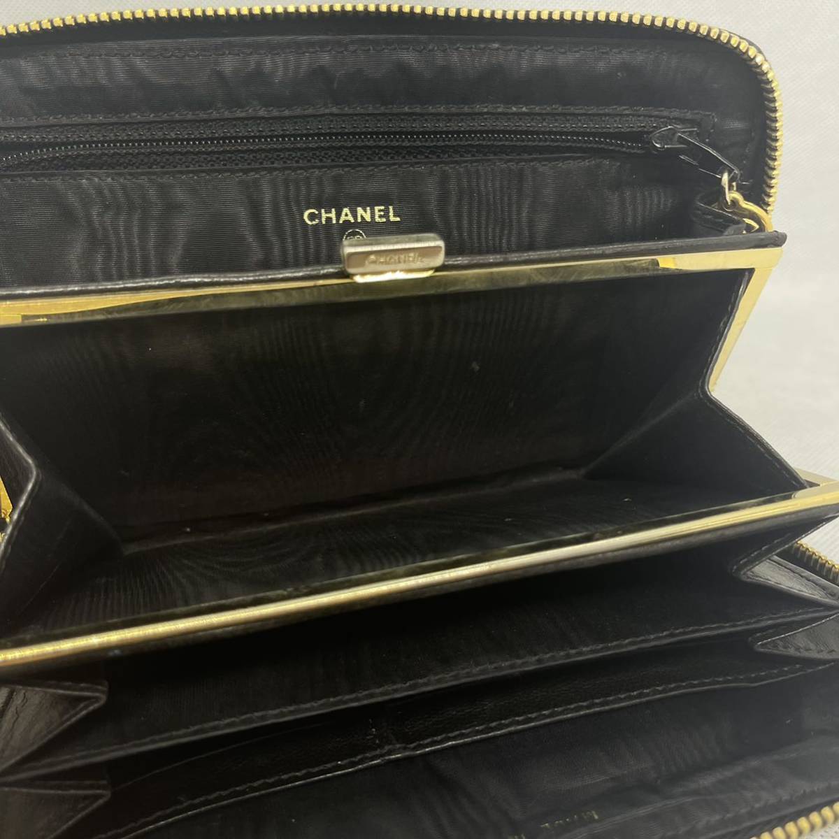 1301 CHANEL ヴィンテージ シャネル キャビアスキン ラウンド 