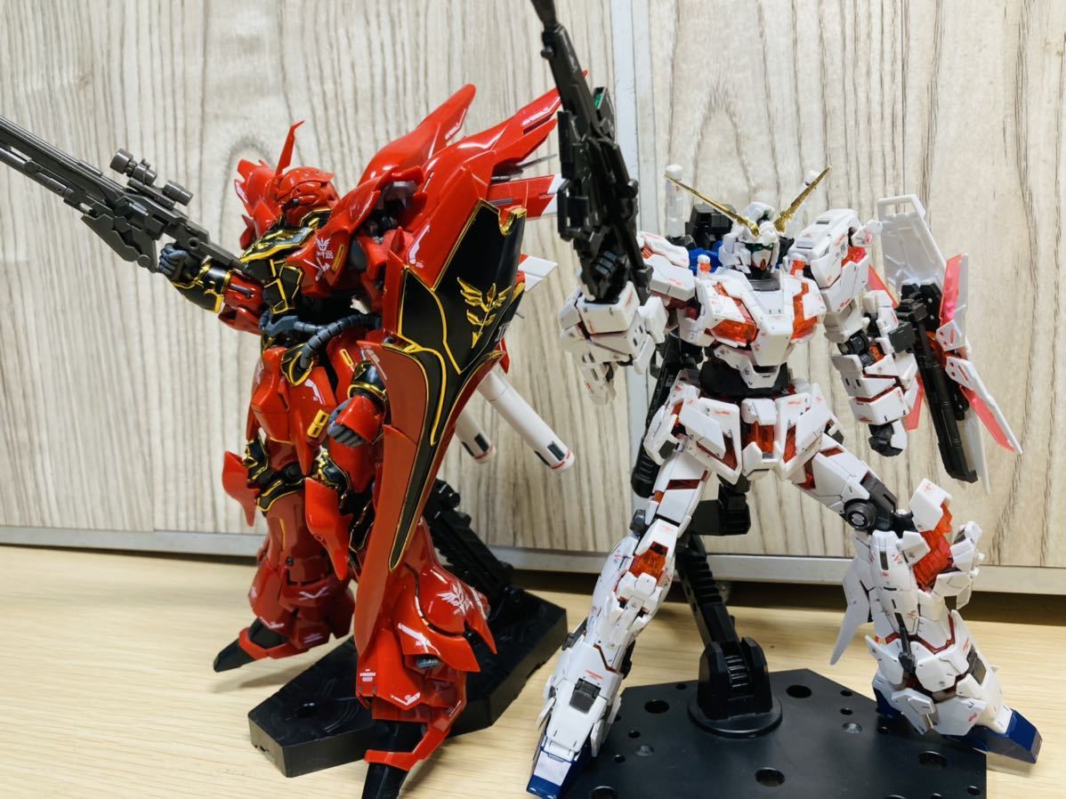 RG1/144 ユニコーンガンダム&シナンジュ 組立て済み