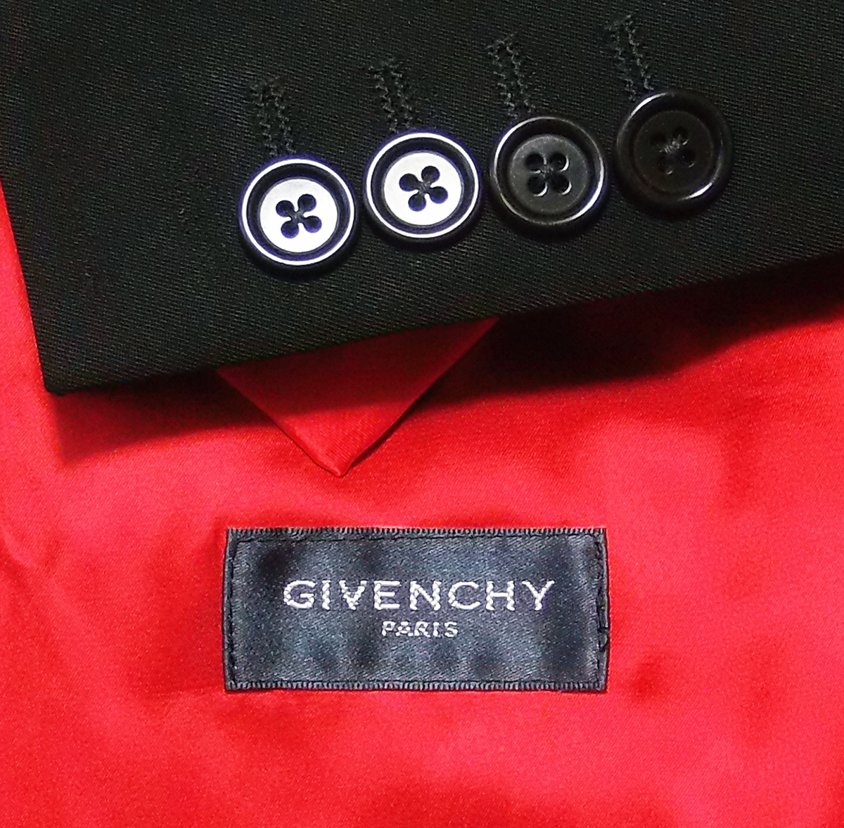 GIVENCHY | GIVENCHY（礼服&frasl;喪服）のフリマアイテム一覧 最短即日発送 ジバンシー タキシード スーツ ジバンシィ (GIVENCHY)メンズ&frasl;スーツ＆ジャケットの通販 YOOX(ユークス) フォーマルの通販 - おすすめ人気 レディーススーツ、フォーマル｜ファッション ジバンシィ(GIVENCHY) 価格.com