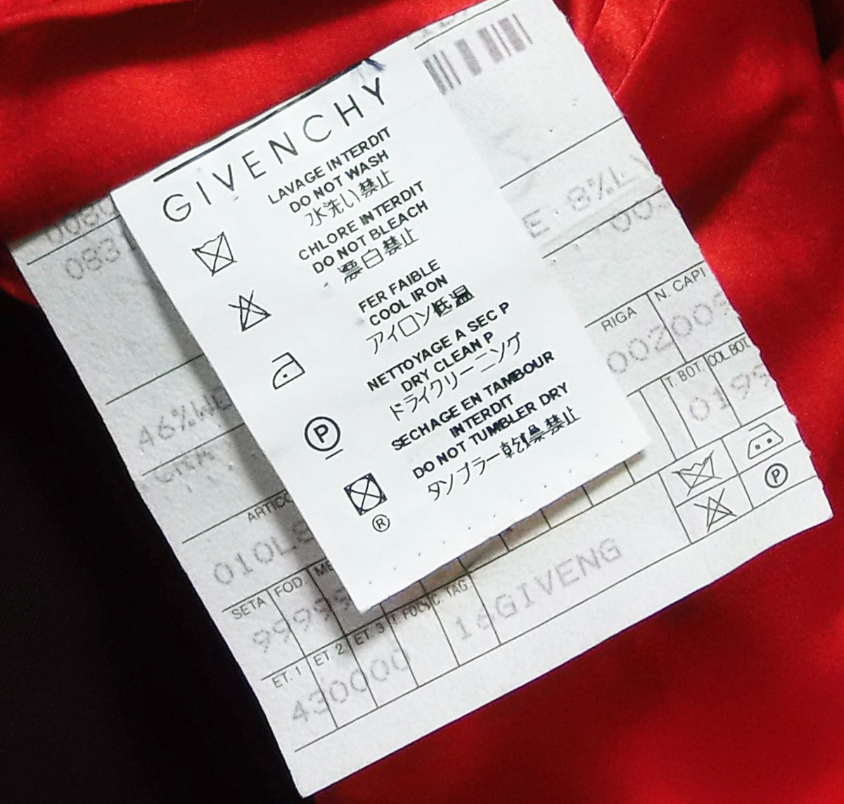 GIVENCHY | GIVENCHY（礼服&frasl;喪服）のフリマアイテム一覧 最短即日発送 ジバンシー タキシード スーツ ジバンシィ (GIVENCHY)メンズ&frasl;スーツ＆ジャケットの通販 YOOX(ユークス) フォーマルの通販 - おすすめ人気 レディーススーツ、フォーマル｜ファッション ジバンシィ(GIVENCHY) 価格.com