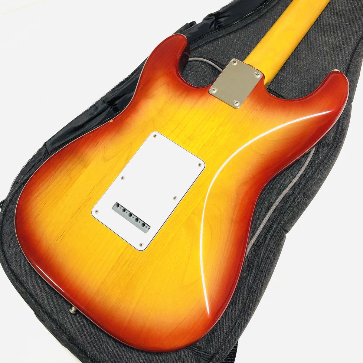 レアカラー】 Fender Stratocaster ST62-TX Cherry Burst CBS CSB 