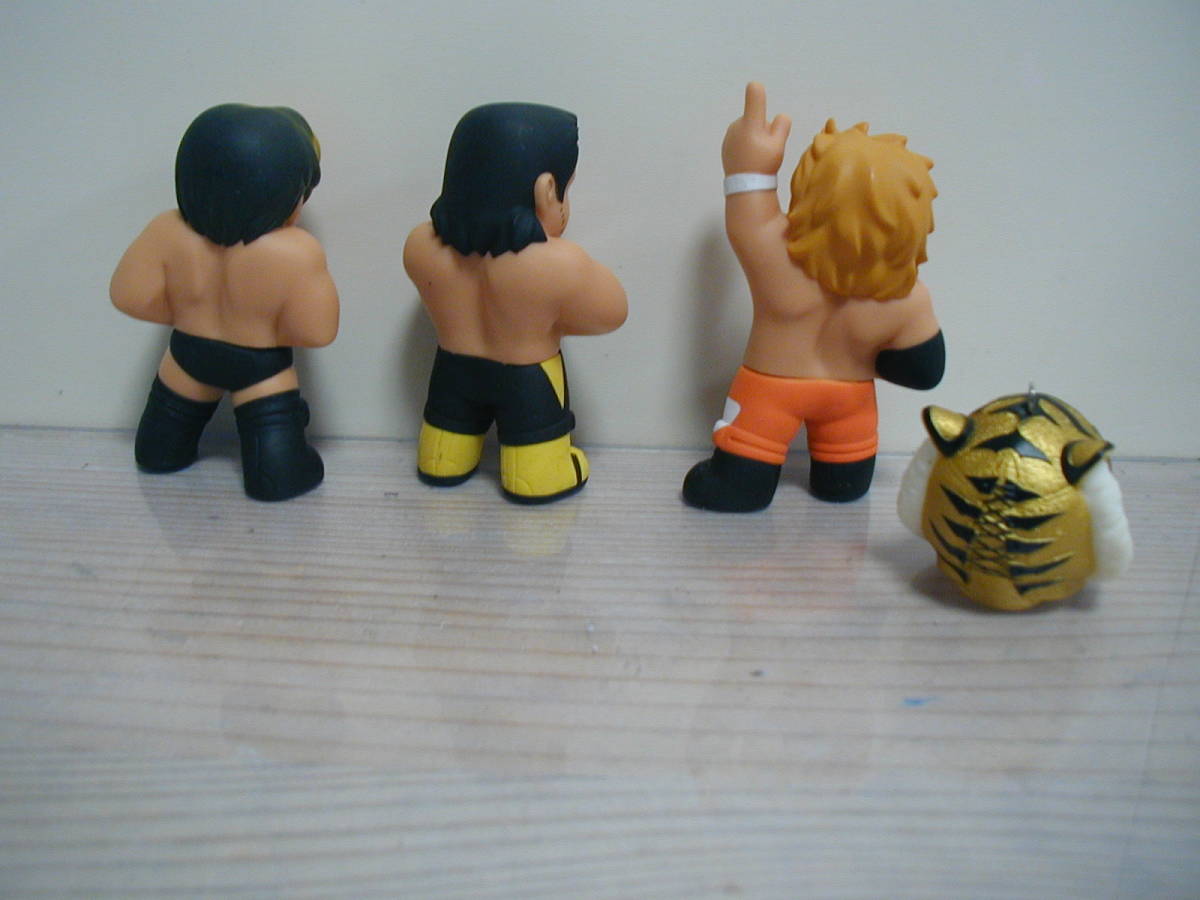 インスパイア プロレスソフビフィギュア 川田利明と小島聡とカズ