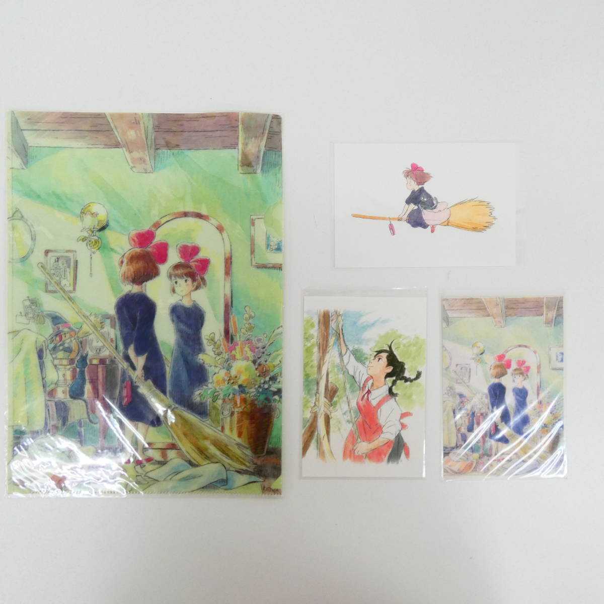P00304/2種セット ジブリの動画家 近藤勝也展 魔女の宅急便 クリアファイル ＋ ポストカード3枚