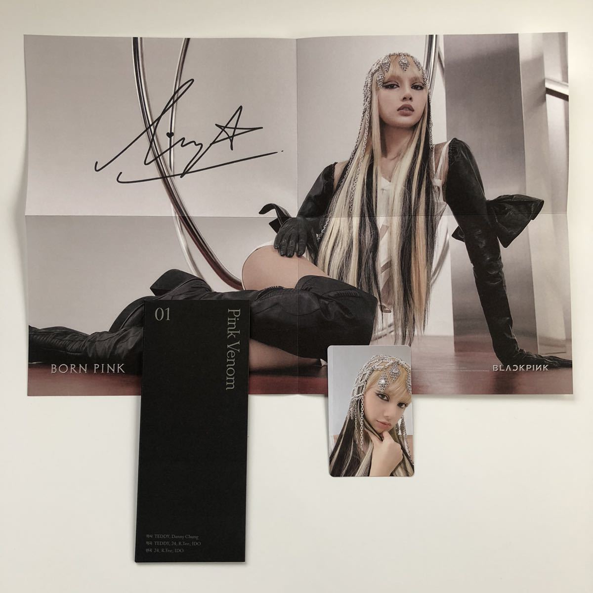 「公式」BLACK PINKリサLISA　直筆サインカード リサ BLACKPINK 直筆 Lisa 公式通販 ブラックピンク 0327 CD - LISA