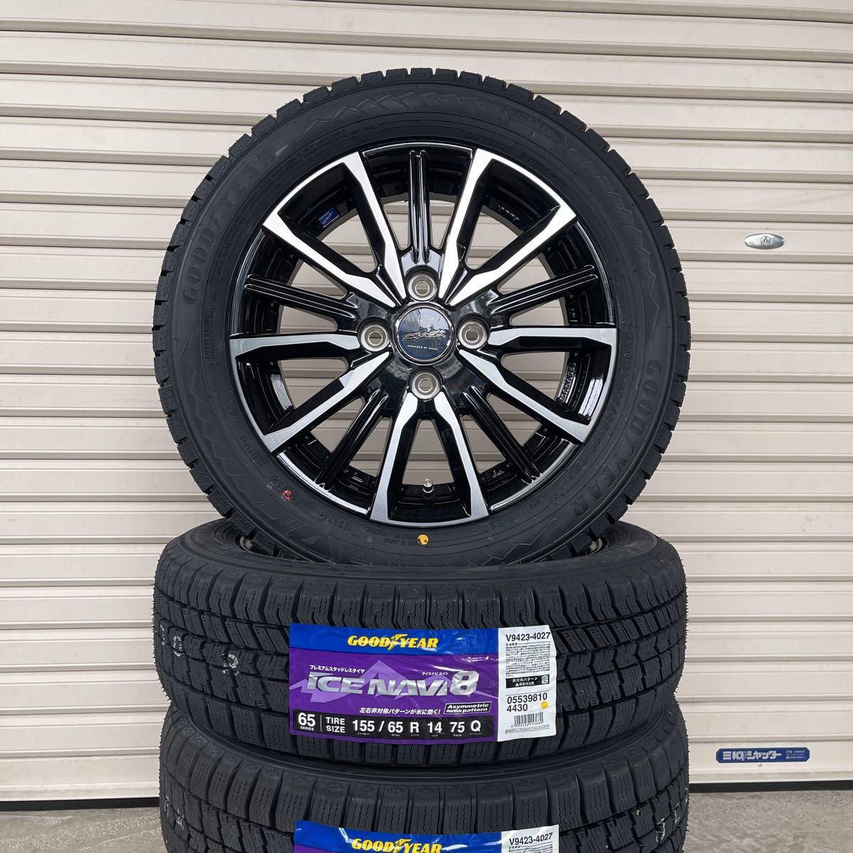 スマック》新品スタッドレスグッドイヤーアイスナビ8◇155/65R14◇NBOX 