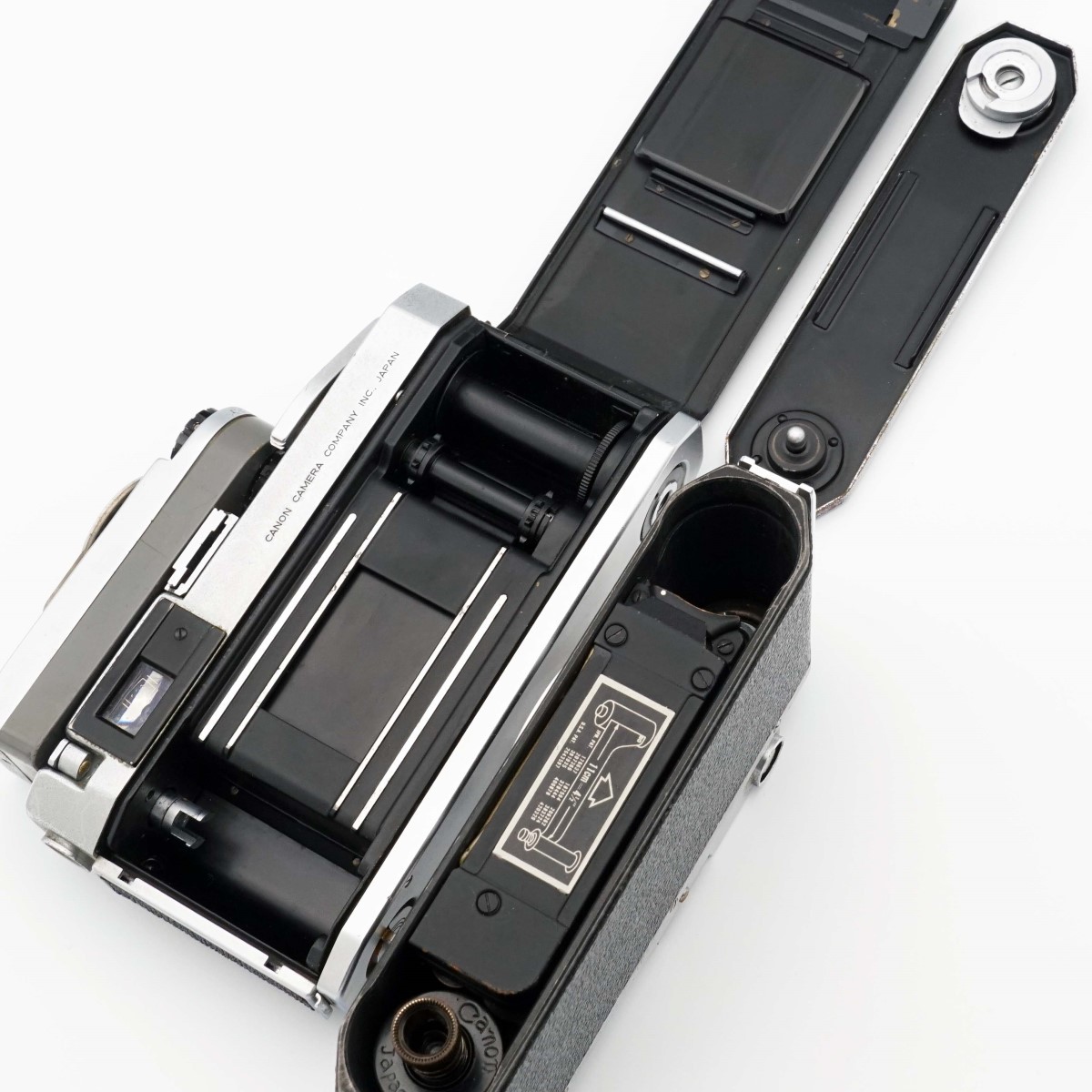 Canon 2台 レンズ4本 ジャンク品 P - クラシック＆中古カメラ掘り出し