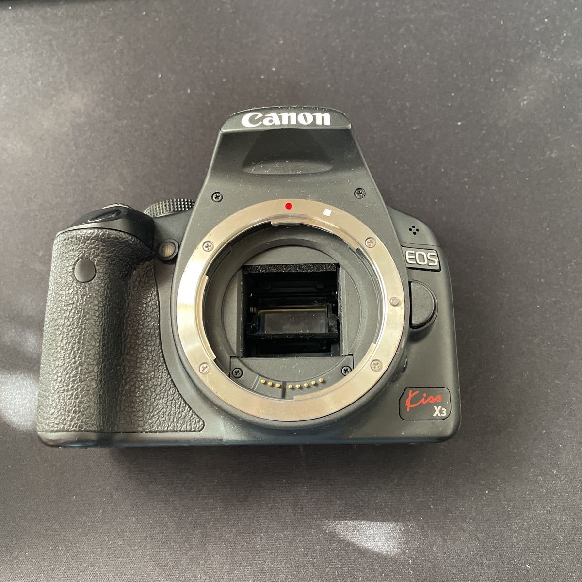 ☆Canon EOS Kiss X3 デジタル一眼レフカメラ ダブルズームキット EF-S