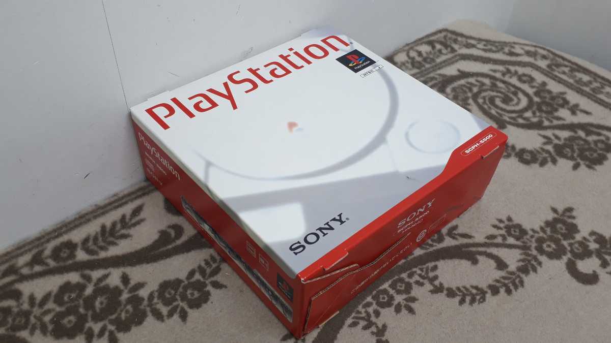 動作確認済み】初代プレイステーション本体 SCPH-5500 箱付き ソニー