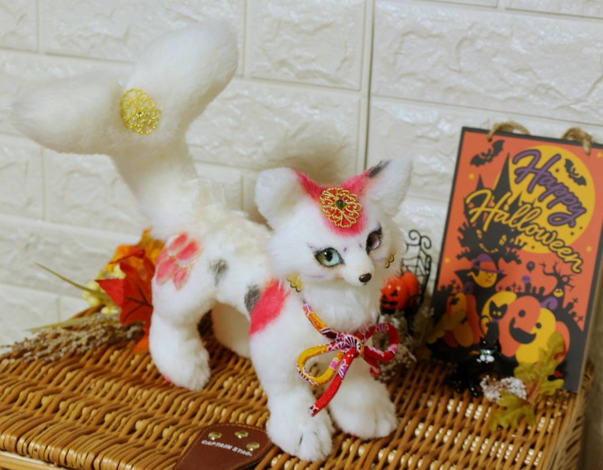 鯉キツネ・ぬいぐるみ・アートドール・ハンドメイド・狐・doll 【公式
