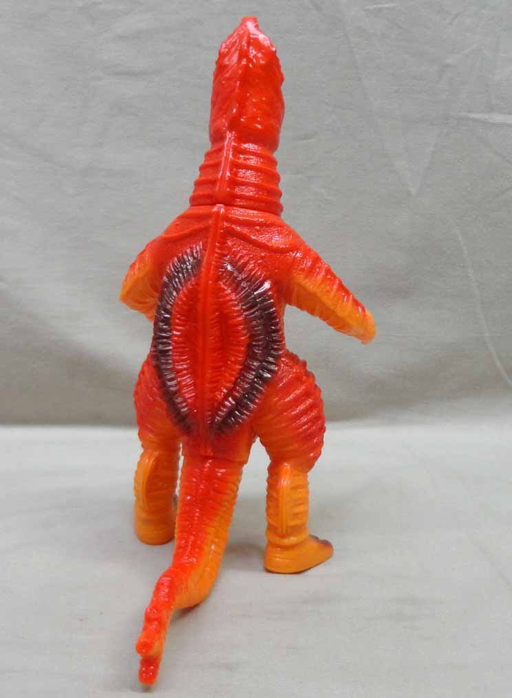 怪獣郷 バニラ ソフビ やまなや ウルトラマン 円谷英二生誕100年記念