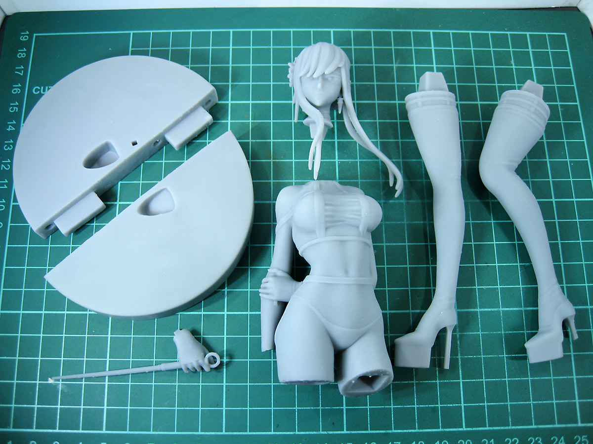 ■未塗装未組立キット SPY×FAMILY いばら姫 ヨル・フォージャー（L2)