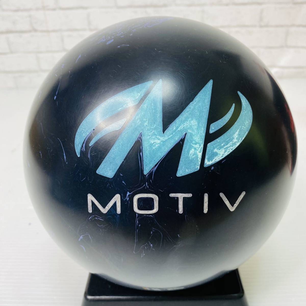 中古】ボウリングボール モーティブ ブラックジャッカル 15P MOTIV