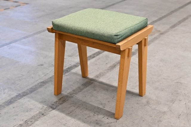 廃盤品 unico「CORSO/コルソ」スツールb オーク材 椅子 北欧スタイル