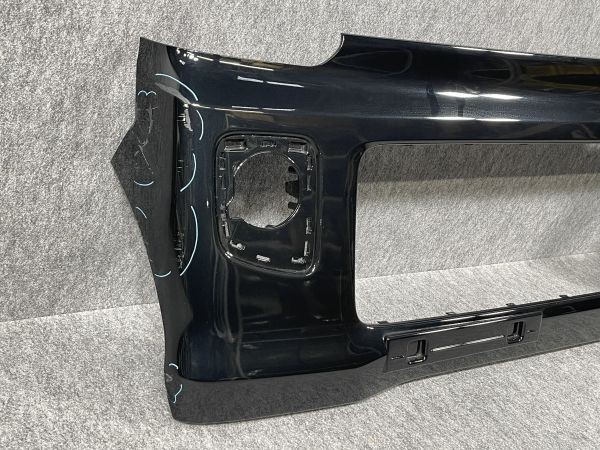 13563 変形凹凸なし エブリィワゴン DA17W 純正 フロントバンパー 