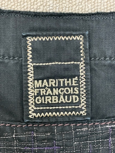 + Marithe Francois Girbaud(マリテフランソワジルボー) - ブランド MARITHE マリテフランソワジルボー FRANCOIS GIRBAUD FRANÇOIS MARITHÉ GIRBAUD（マリテフランソワジルボー） : tシャツ FRIDAY