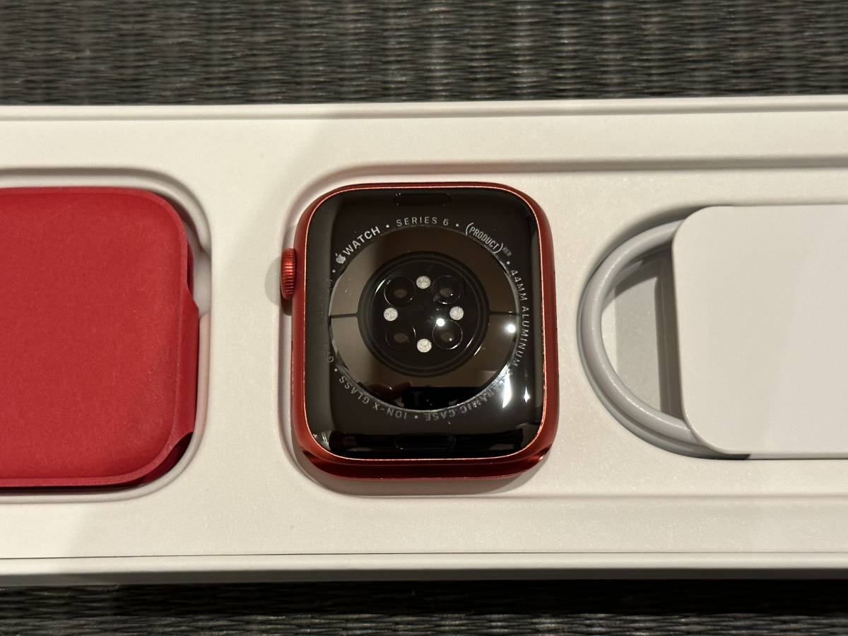 超美品 Apple Watch Series6 GPSモデル 44mm MOOM3J/A PRODUCT RED スポーツバンド ペアリング解除済 純正レザーリンクベルト付き 赤 Watch Apple Series 時計 ネイビー GPS&frasl;40mm
