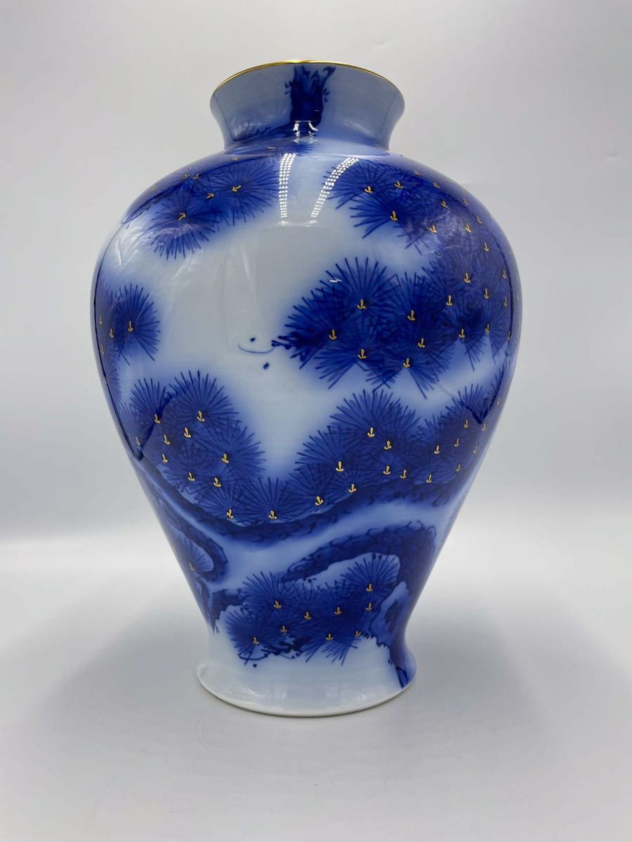 香蘭社 菖蒲 花瓶 香蘭社 有田焼 花瓶 瑠璃色 金彩 菖蒲文様 木箱入り