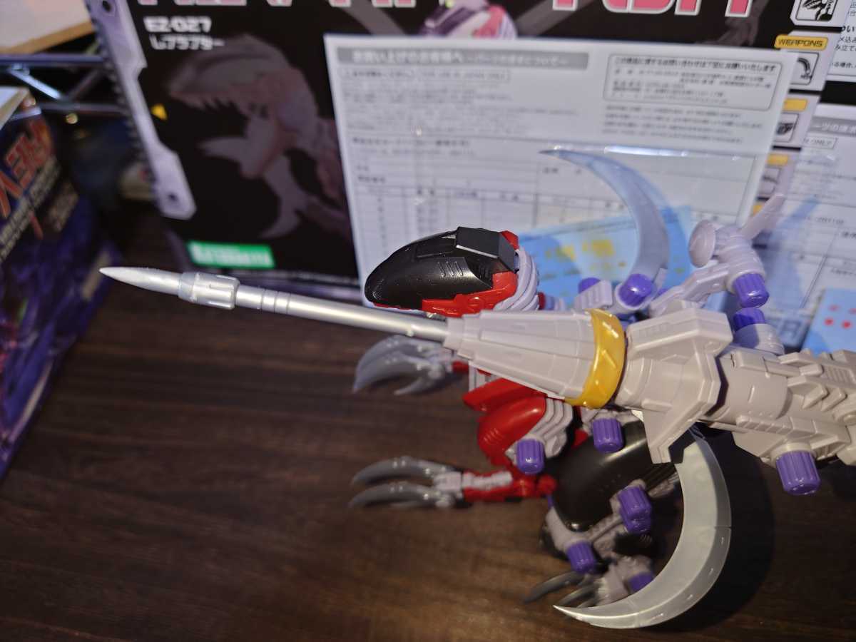 HMM ゾイド「EZ-027 レイヴェンラプター」&「ゾイド