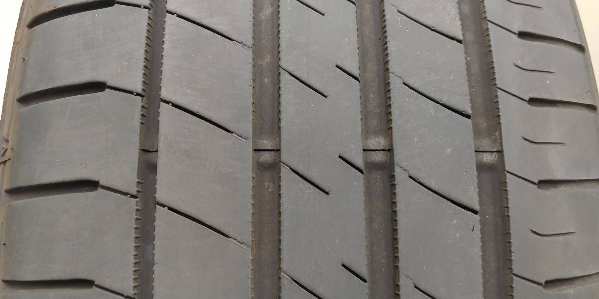 【　売り切り！！　２０２１ 年製！！ 】　２１５／５５Ｒ１７　ダンロップ　（ ＬＭ Ⅴ ）　　４ 本　 ダンロップ 215&frasl;55R17 94V サマータイヤ単品 新品 MID