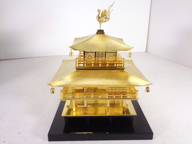 □□金属製金仕上 金閣寺模型 置物 オブジェ 台付 鳳凰/インテリアに