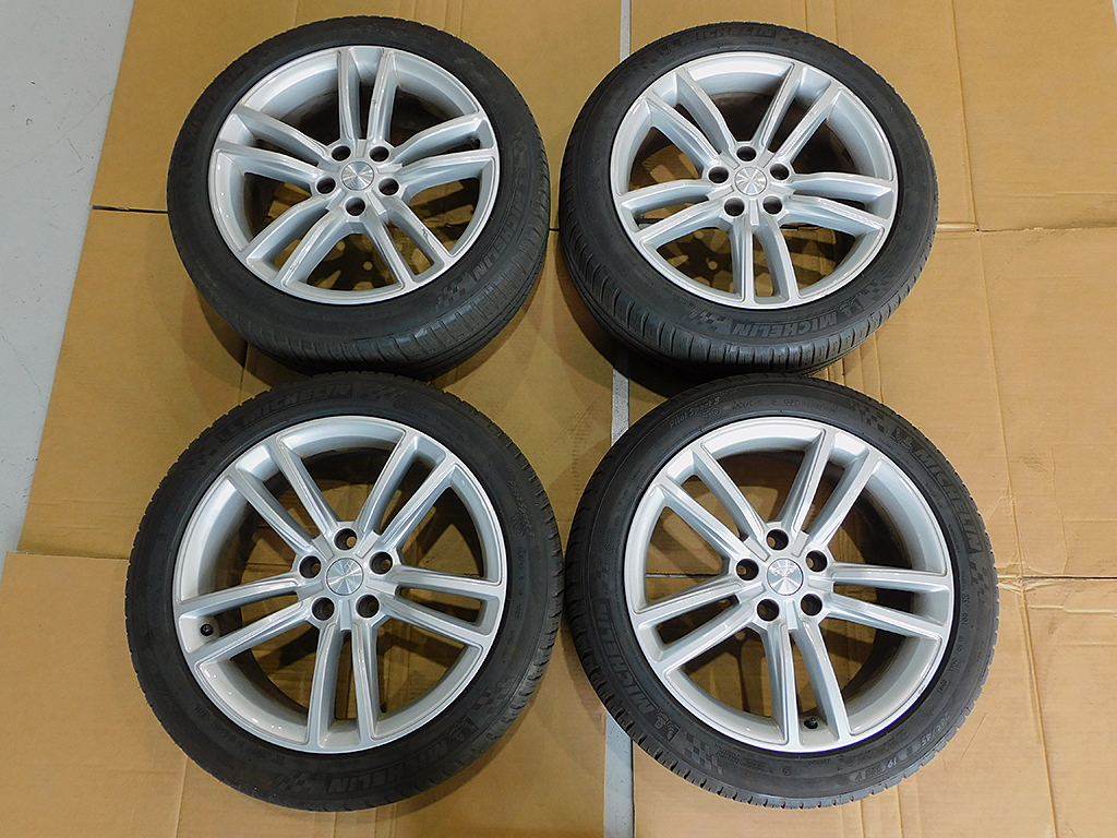 テスラモデルS 純正ホイール 19インチ 6007214-00-D 19x8.0J+40MM ミシュラン Michelin PilotSport3 245/45R19 ホイール・タイヤ4本セット S TESLA Model 5H 19X8.0 0