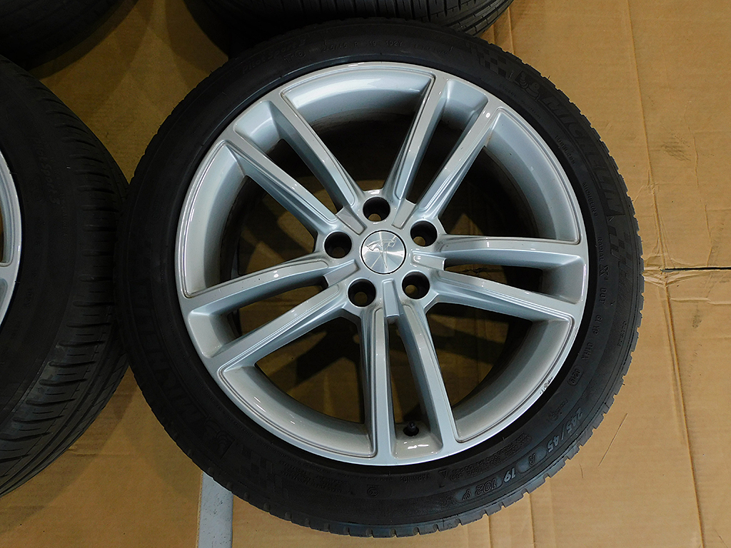 テスラモデルS 純正ホイール 19インチ 6007214-00-D 19x8.0J+40MM ミシュラン Michelin PilotSport3 245/45R19 ホイール・タイヤ4本セット S TESLA Model 5H 19X8.0 0