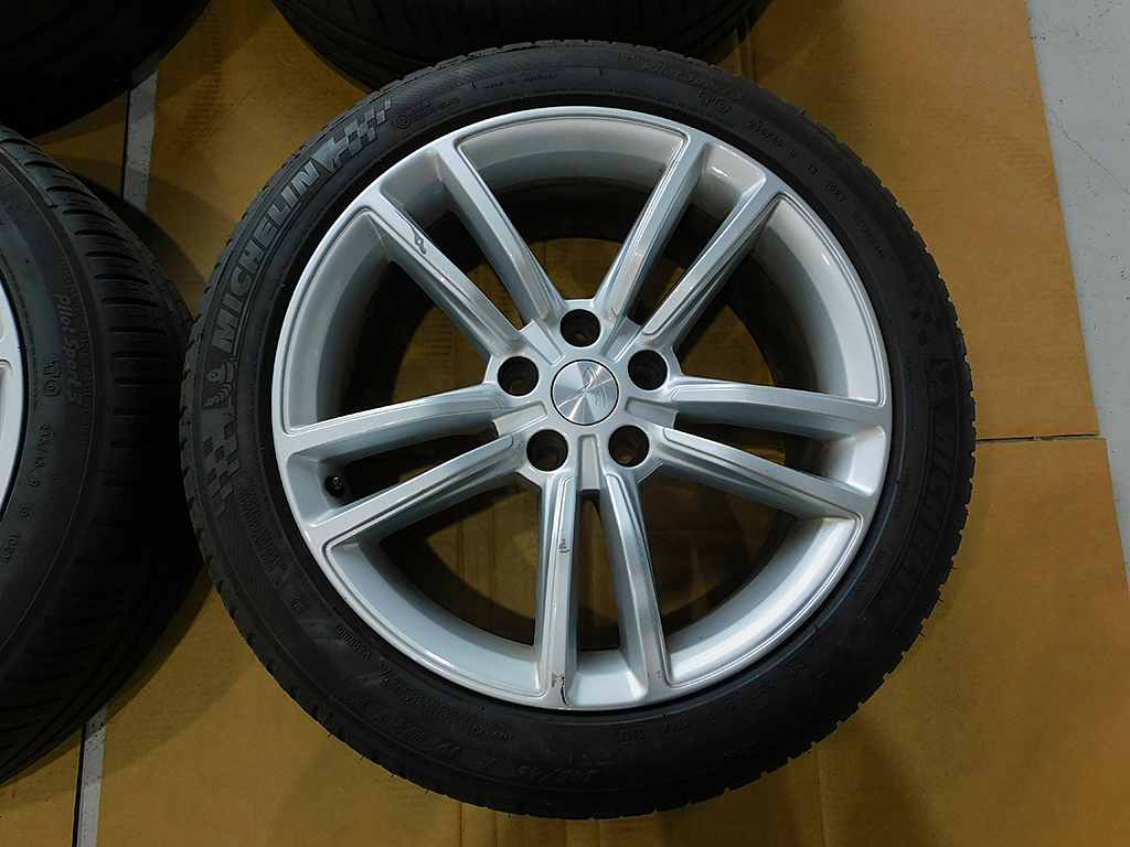 テスラモデルS 純正ホイール 19インチ 6007214-00-D 19x8.0J+40MM ミシュラン Michelin PilotSport3 245/45R19 ホイール・タイヤ4本セット S TESLA Model 5H 19X8.0 0
