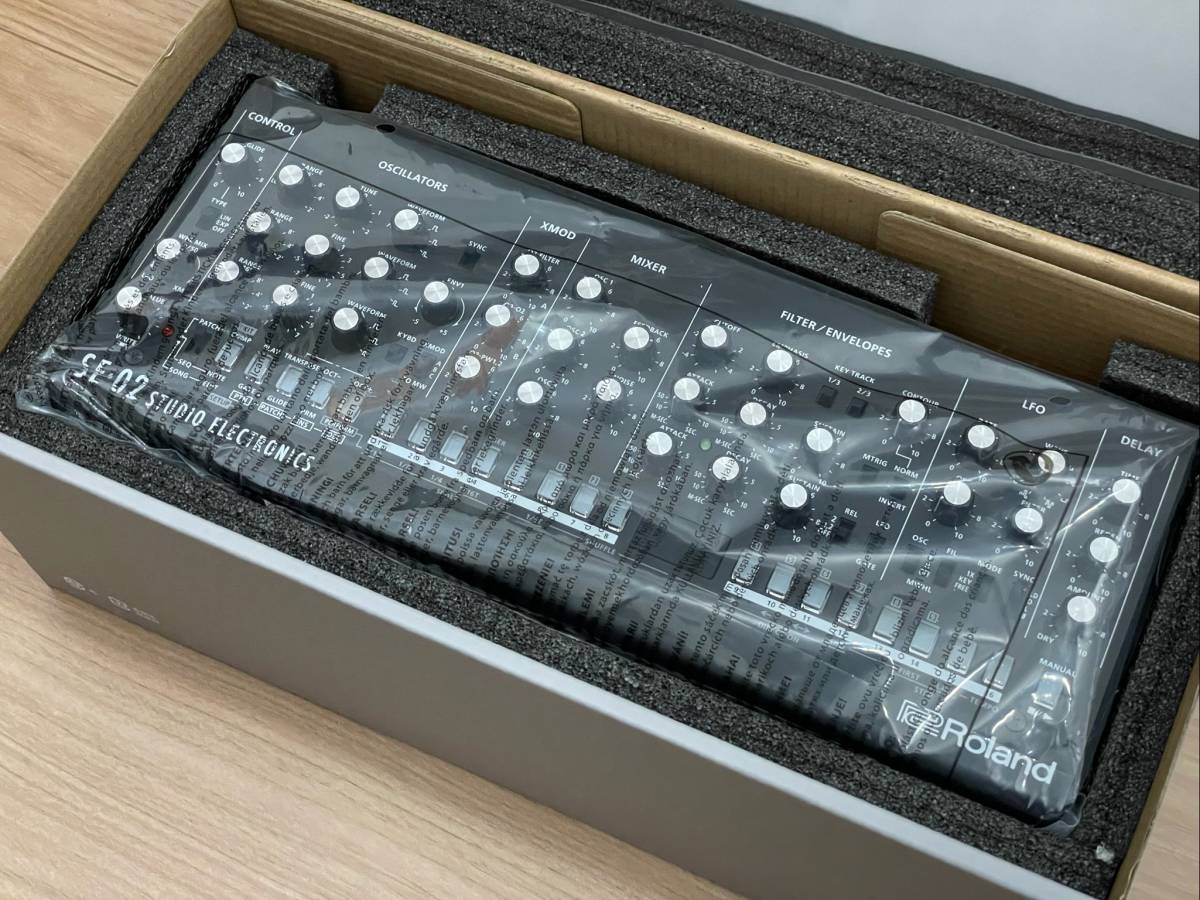 Roland se-02 アナログシンセサイザー 正統派のフリした変態アナログ 