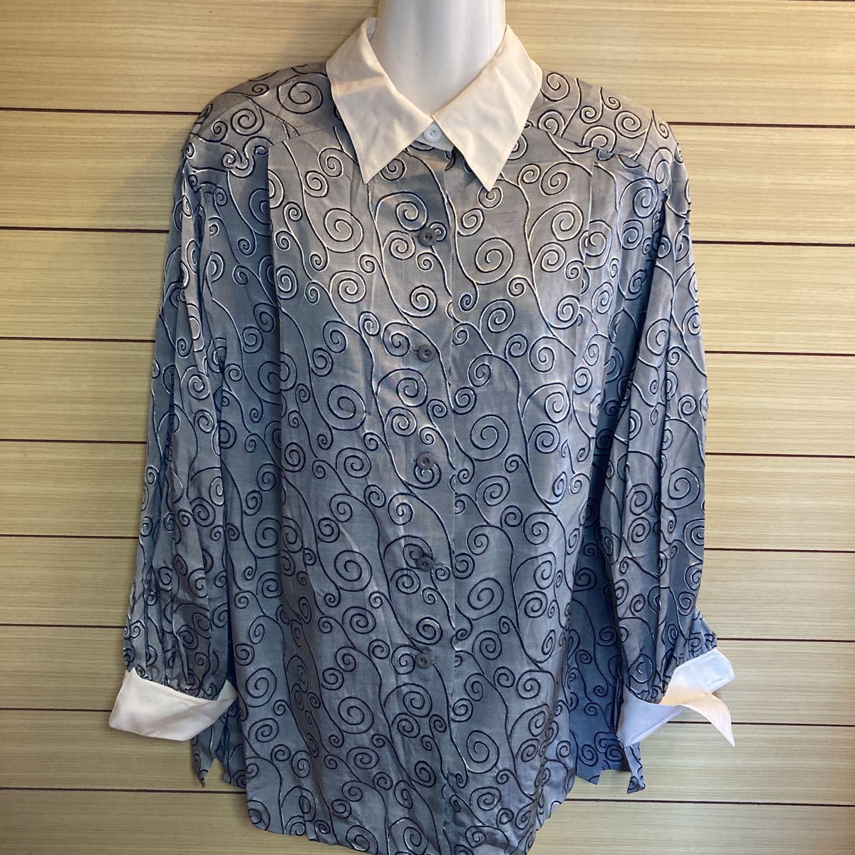 ブラウスDior絹100 Dior Christian ブラウス 絹シルク100％ピンタック 新品タグ付 シルク100%ブラウス