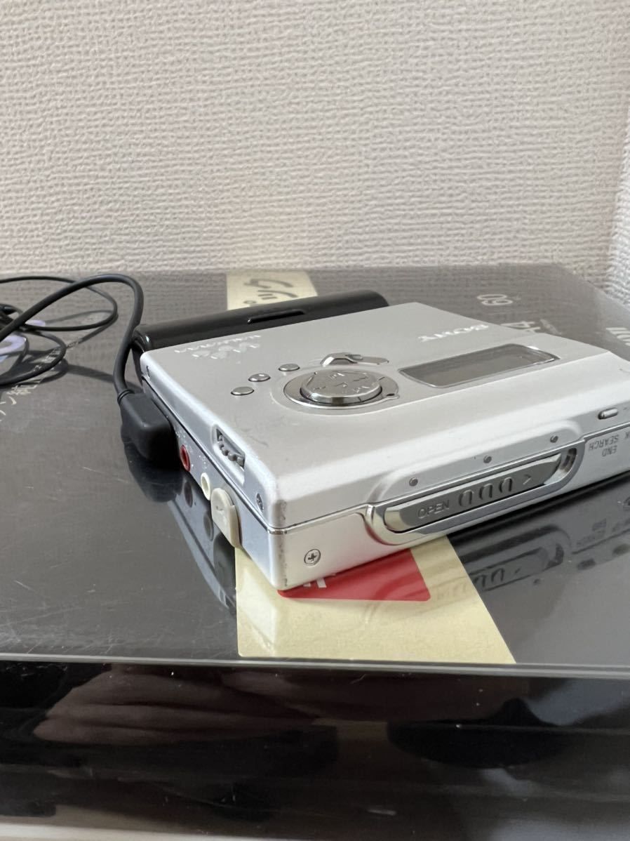 WALKMAN SONY MDウォークマン MZ-N920 ⑤ シルバー動作品 SONY MZ-N920