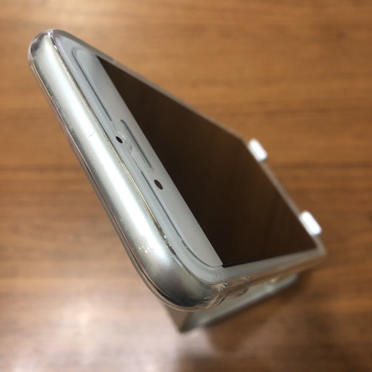iPhone8 SIMフリー 64GB バッテリー容量79% シルバー SIMロックなし