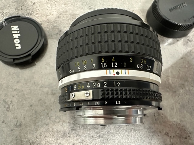☆ 極上品 美品 ニコン Nikon Nikkor 50mm 1:1.2 レンズ L37c フィルター 52mm オリジナルのレンズカバーキャップ ☆ 50mm NIKKOR Nikon 美品 ☆完 F1.8光学クリ