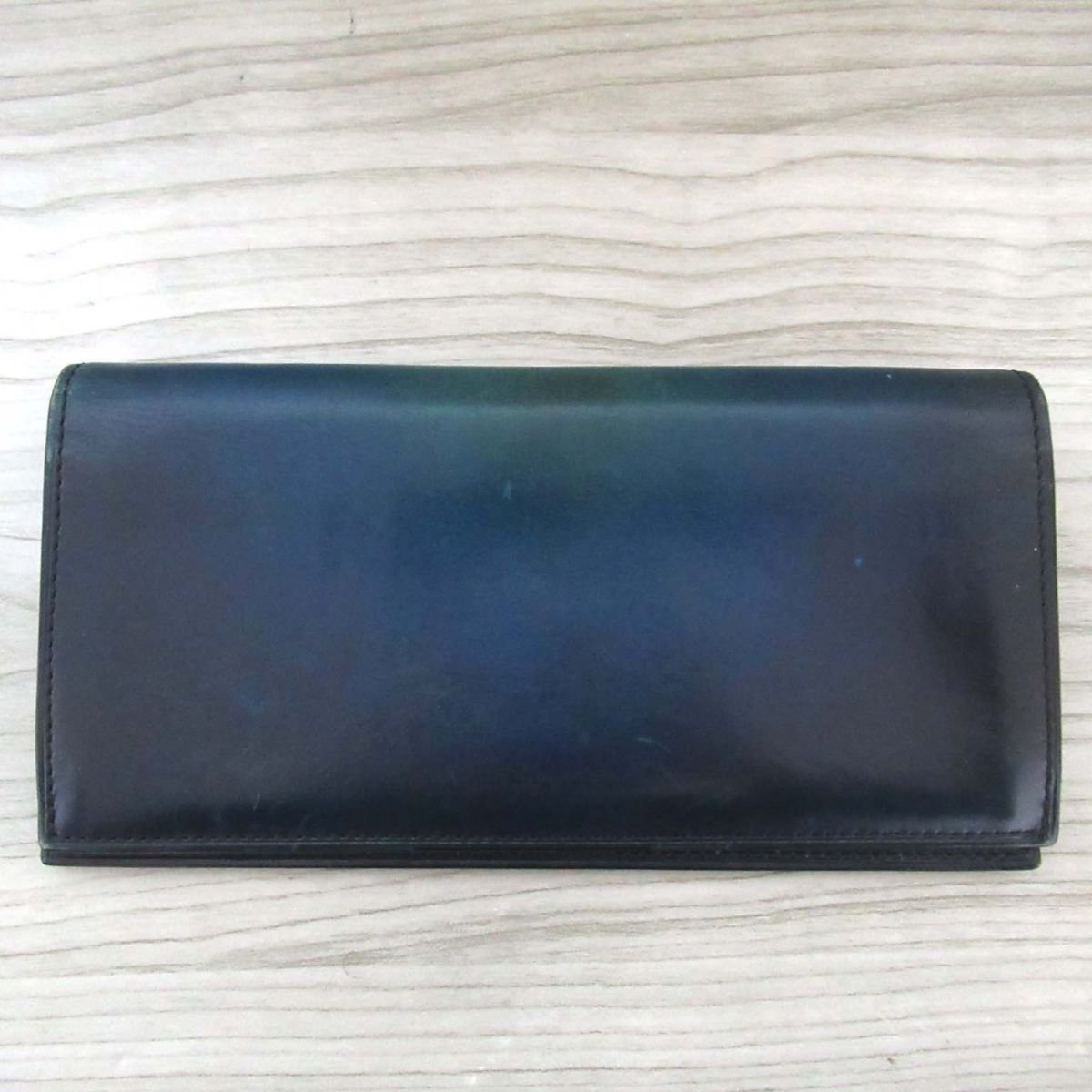 格安，人気SALE 良品 yuhaku ユハク 二つ折り レザー ウォレット 長財布 カード入れ 札入れ 小銭入れ ブルーグラデーション C1004(長財布（小銭入れあり）)｜売買されたオークション情報、yahooの商品情報をア 長財布（小銭入れあり）