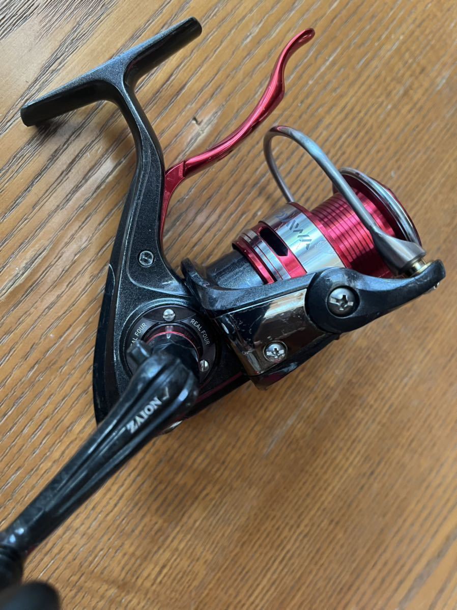 良品ダイワ 10 プレイソ 2500LBD DAIWA PLAISO