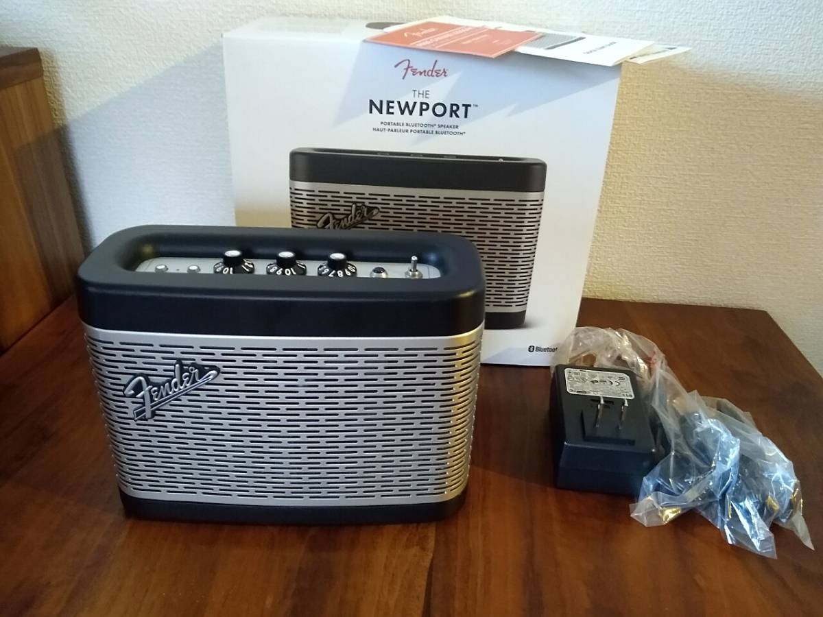 Fender Bluetooth NEWPORT Red Champagne ブルートゥーススピーカー