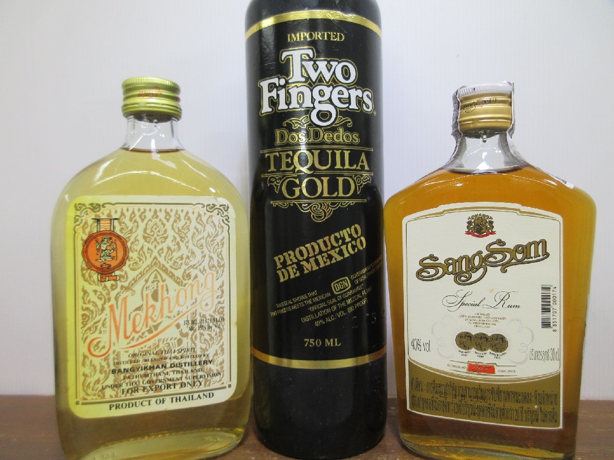 10本セット リキュール・スピリッツ(ハブ酒，テキーラ，その他) 300