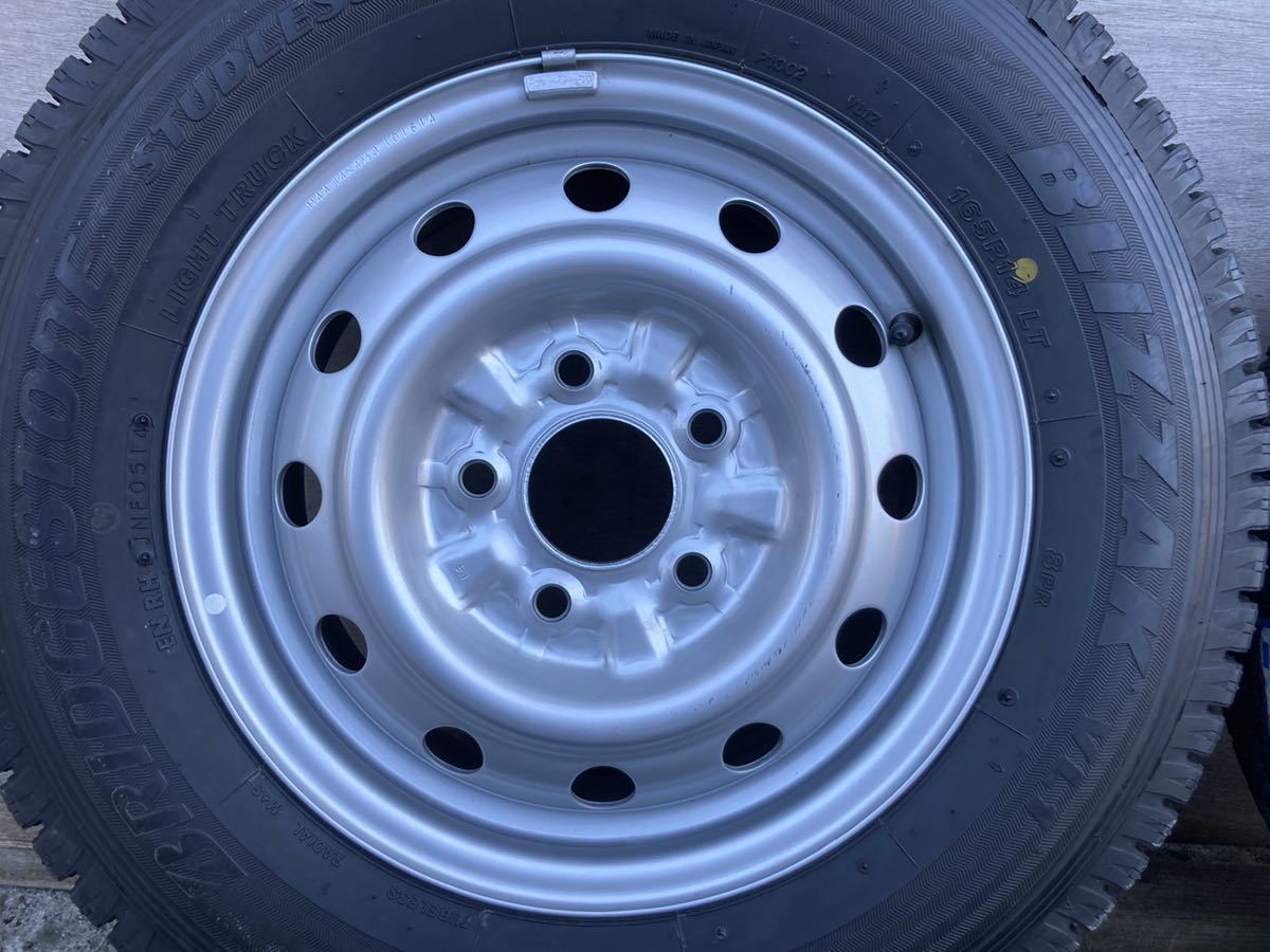 バリ山 スチール ホイール 14x4.5J PCD114.3 5穴 ハブ径67 BS ブリザック VL1 165R14LT 8PR 14年製 4本 14インチ 4穴 車 14x5.5J トヨタ ハブ径