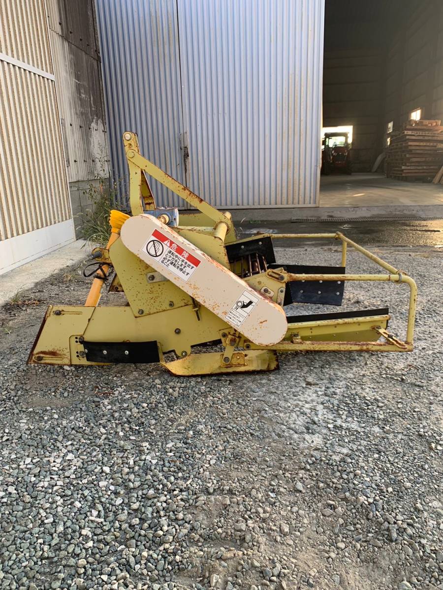 玉ねぎ収穫機 訓子府株式会社 KD1100